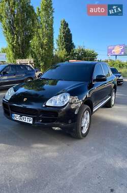 Позашляховик / Кросовер Porsche Cayenne 2004 в Києві