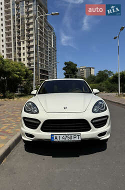 Внедорожник / Кроссовер Porsche Cayenne 2010 в Одессе