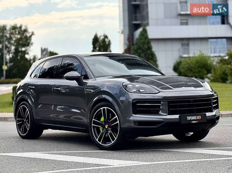 Внедорожник / Кроссовер Porsche Cayenne 2024 в Киеве