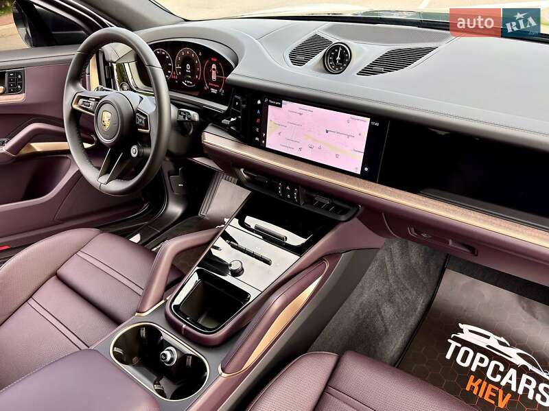 Внедорожник / Кроссовер Porsche Cayenne 2024 в Киеве