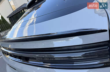 Внедорожник / Кроссовер Porsche Cayenne 2024 в 