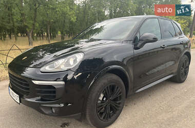 Позашляховик / Кросовер Porsche Cayenne 2015 в Києві