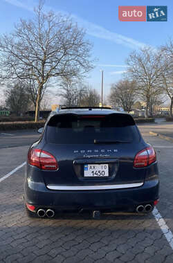 Позашляховик / Кросовер Porsche Cayenne 2010 в 