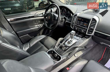 Позашляховик / Кросовер Porsche Cayenne 2012 в 