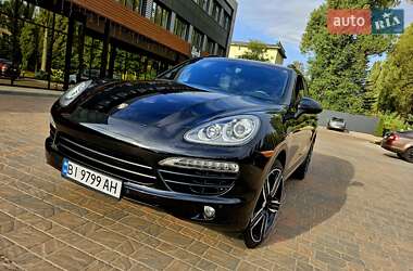 Позашляховик / Кросовер Porsche Cayenne 2013 в 