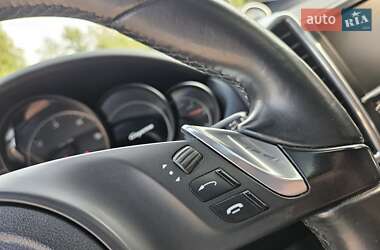 Позашляховик / Кросовер Porsche Cayenne 2013 в 