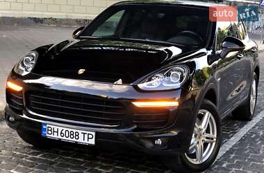 Внедорожник / Кроссовер Porsche Cayenne 2015 в Одессе