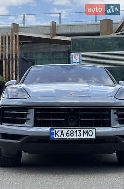 Внедорожник / Кроссовер Porsche Cayenne 2024 в 