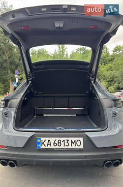 Внедорожник / Кроссовер Porsche Cayenne 2024 в 