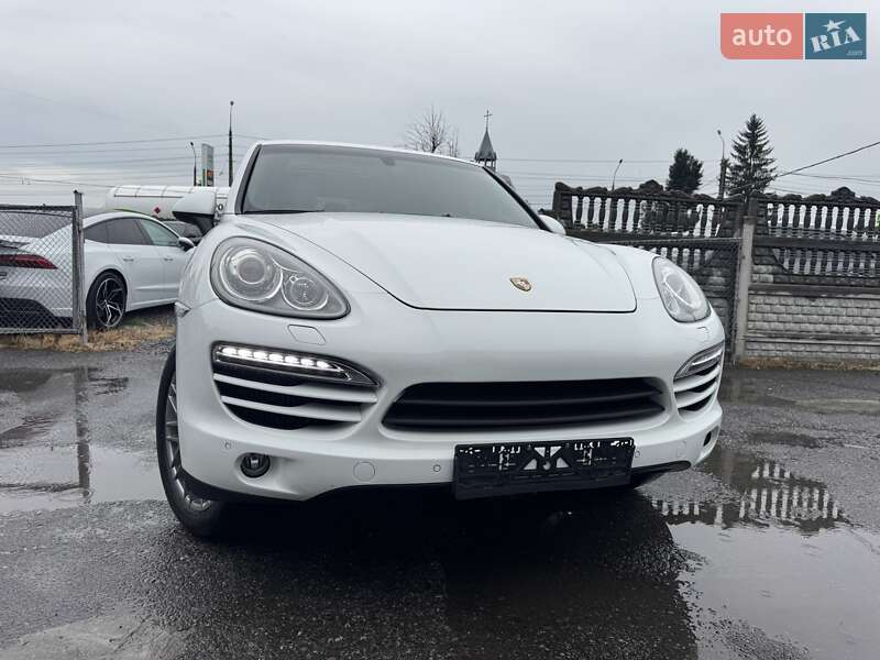 Внедорожник / Кроссовер Porsche Cayenne 2014 в Тернополе