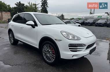 Внедорожник / Кроссовер Porsche Cayenne 2014 в 