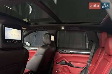 Внедорожник / Кроссовер Porsche Cayenne 2014 в 