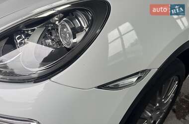 Внедорожник / Кроссовер Porsche Cayenne 2014 в 