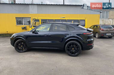 Внедорожник / Кроссовер Porsche Cayenne 2023 в 