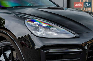 Внедорожник / Кроссовер Porsche Cayenne 2023 в 