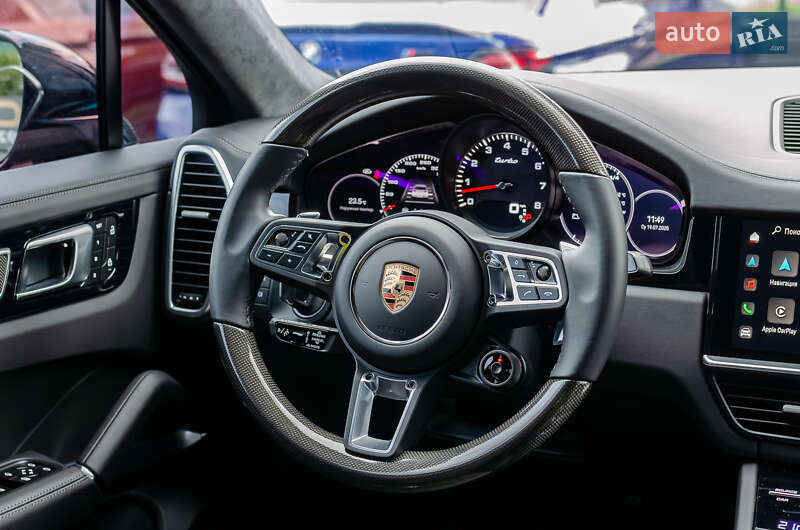 Внедорожник / Кроссовер Porsche Cayenne 2023 в Киеве