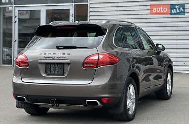 Внедорожник / Кроссовер Porsche Cayenne 2012 в 