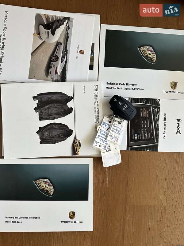 Внедорожник / Кроссовер Porsche Cayenne 2010 в Одессе