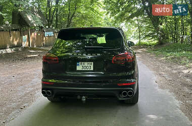 Позашляховик / Кросовер Porsche Cayenne 2017 в 