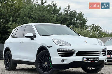 Позашляховик / Кросовер Porsche Cayenne 2014 в Луцьку
