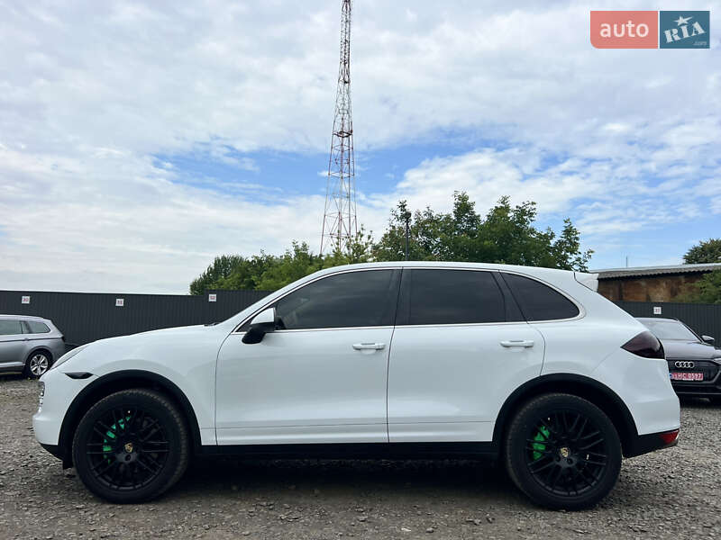Внедорожник / Кроссовер Porsche Cayenne 2014 в Луцке