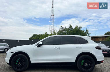 Внедорожник / Кроссовер Porsche Cayenne 2014 в 