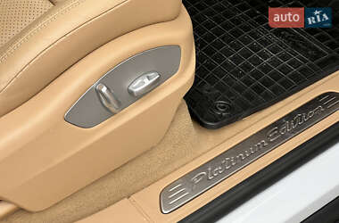 Внедорожник / Кроссовер Porsche Cayenne 2014 в 