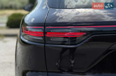Внедорожник / Кроссовер Porsche Cayenne 2021 в 
