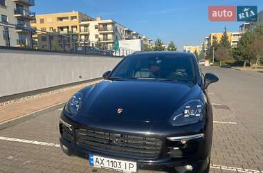 Внедорожник / Кроссовер Porsche Cayenne 2017 в Киеве