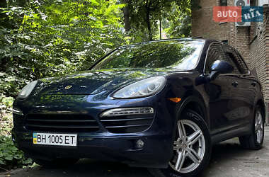 Внедорожник / Кроссовер Porsche Cayenne 2011 в 
