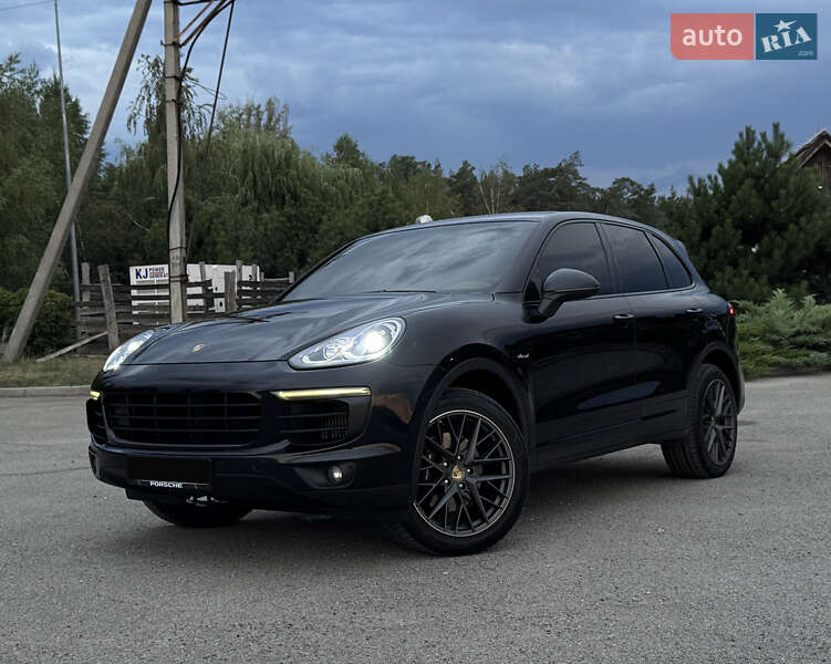 Внедорожник / Кроссовер Porsche Cayenne 2014 в Днепре