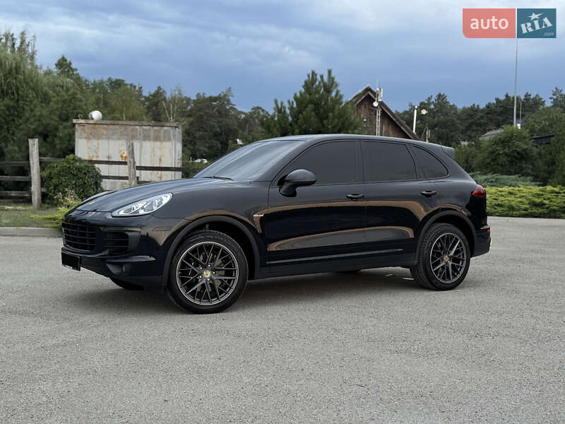 Внедорожник / Кроссовер Porsche Cayenne 2014 в Днепре
