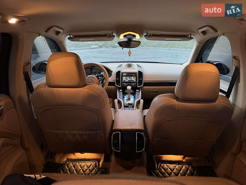 Внедорожник / Кроссовер Porsche Cayenne 2014 в Днепре