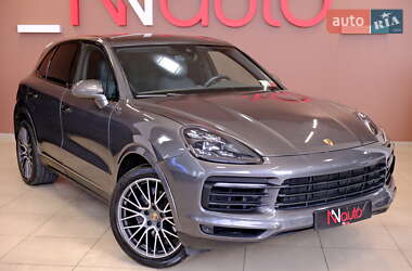 Внедорожник / Кроссовер Porsche Cayenne 2020 в 
