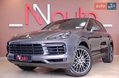 Внедорожник / Кроссовер Porsche Cayenne 2020 в 