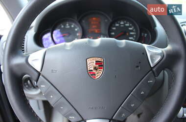 Внедорожник / Кроссовер Porsche Cayenne 2004 в 