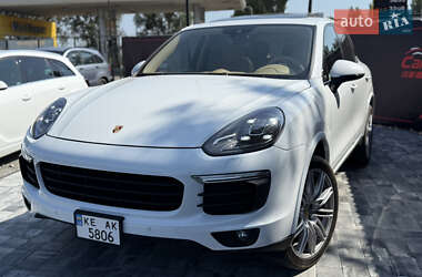 Позашляховик / Кросовер Porsche Cayenne 2016 в Дніпрі