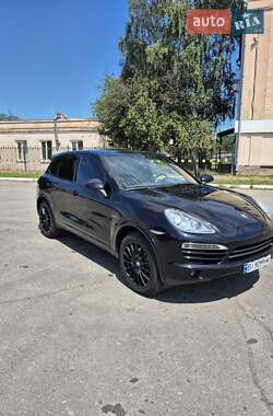 Внедорожник / Кроссовер Porsche Cayenne 2012 в 