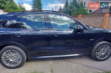 Внедорожник / Кроссовер Porsche Cayenne 2013 в 