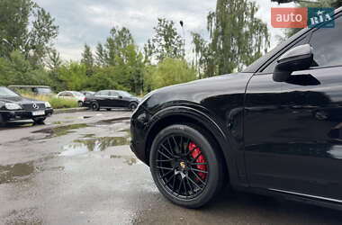 Внедорожник / Кроссовер Porsche Cayenne 2021 в 