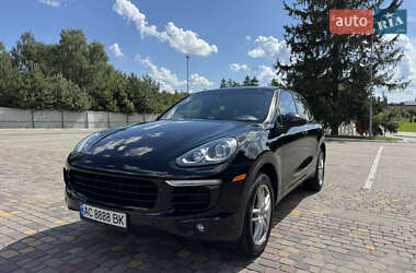 Позашляховик / Кросовер Porsche Cayenne 2015 в Луцьку