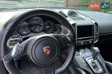 Внедорожник / Кроссовер Porsche Cayenne 2013 в 