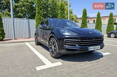 Позашляховик / Кросовер Porsche Cayenne 2018 в 