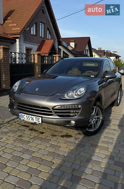 Внедорожник / Кроссовер Porsche Cayenne 2013 в Львове