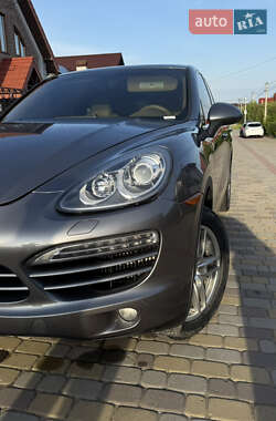 Внедорожник / Кроссовер Porsche Cayenne 2013 в 