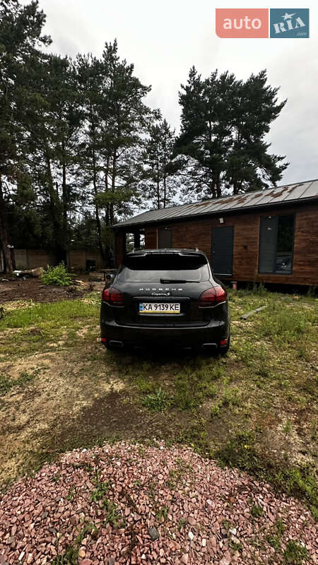 Внедорожник / Кроссовер Porsche Cayenne 2012 в Киеве