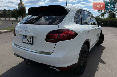 Внедорожник / Кроссовер Porsche Cayenne 2013 в 
