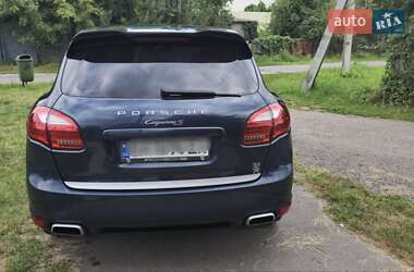 Позашляховик / Кросовер Porsche Cayenne 2014 в 