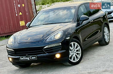 Позашляховик / Кросовер Porsche Cayenne 2011 в 