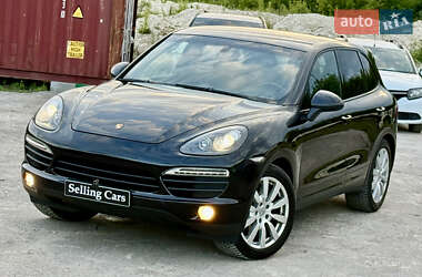 Позашляховик / Кросовер Porsche Cayenne 2011 в 